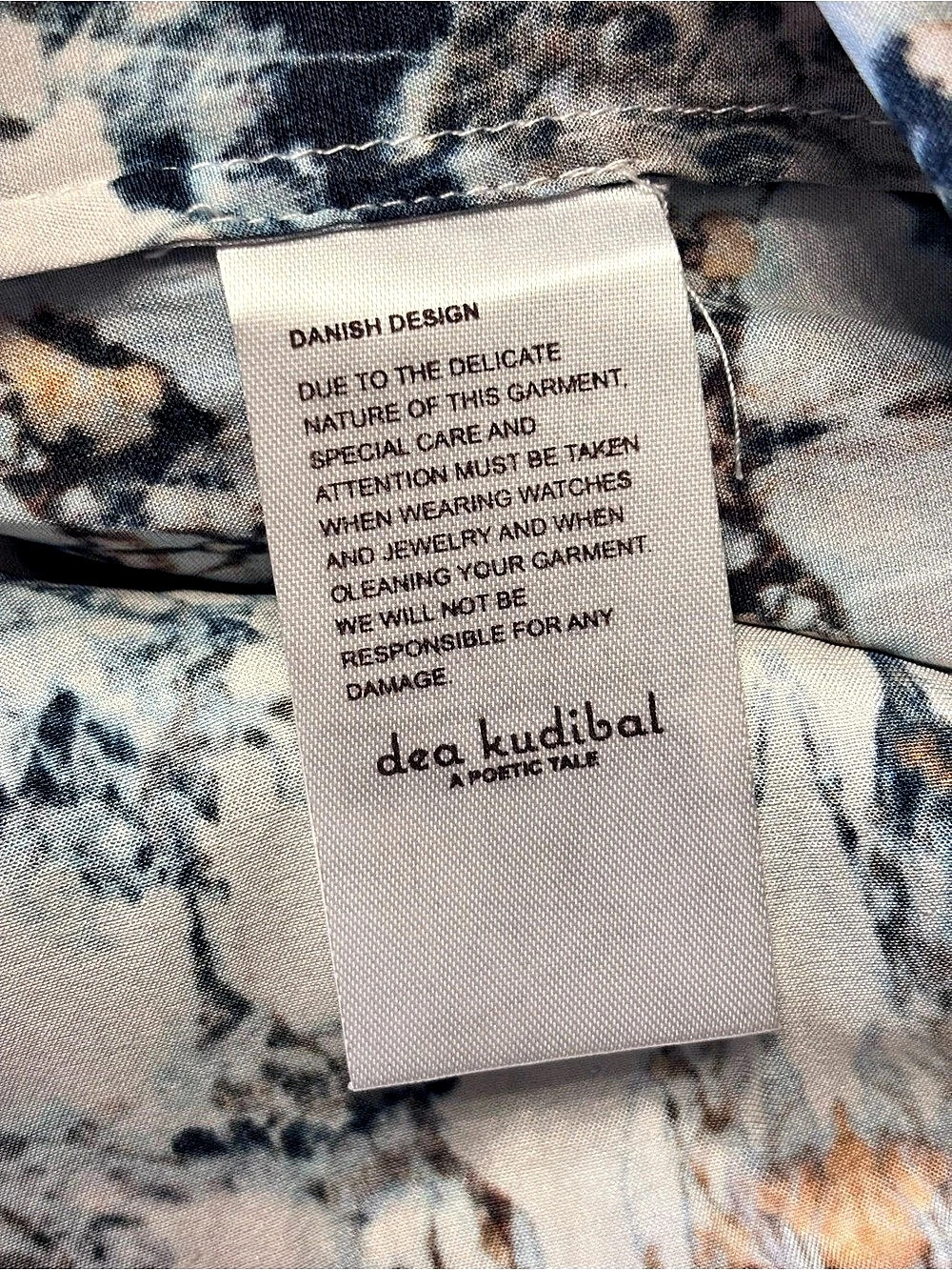 dea kudibal Geometric Silk Blend Blouse Size Small Like New - Picture 13 of 16